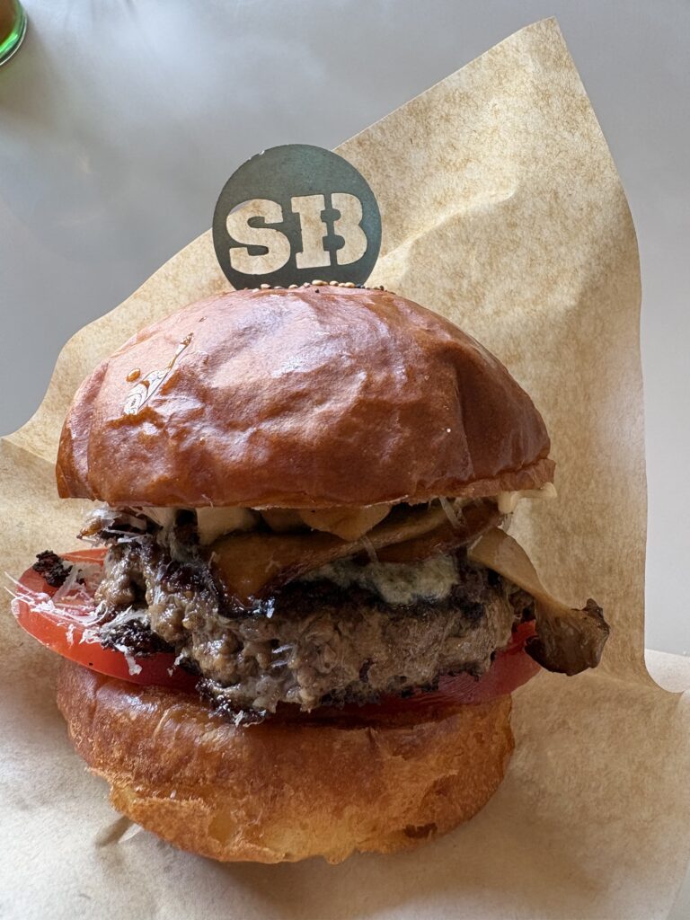 Sandbox Burgers 料理