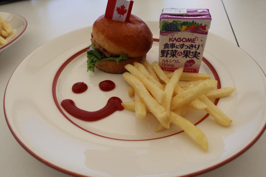 ギノザファームラボ お子様も喜ぶ可愛いキッズバーガーセット