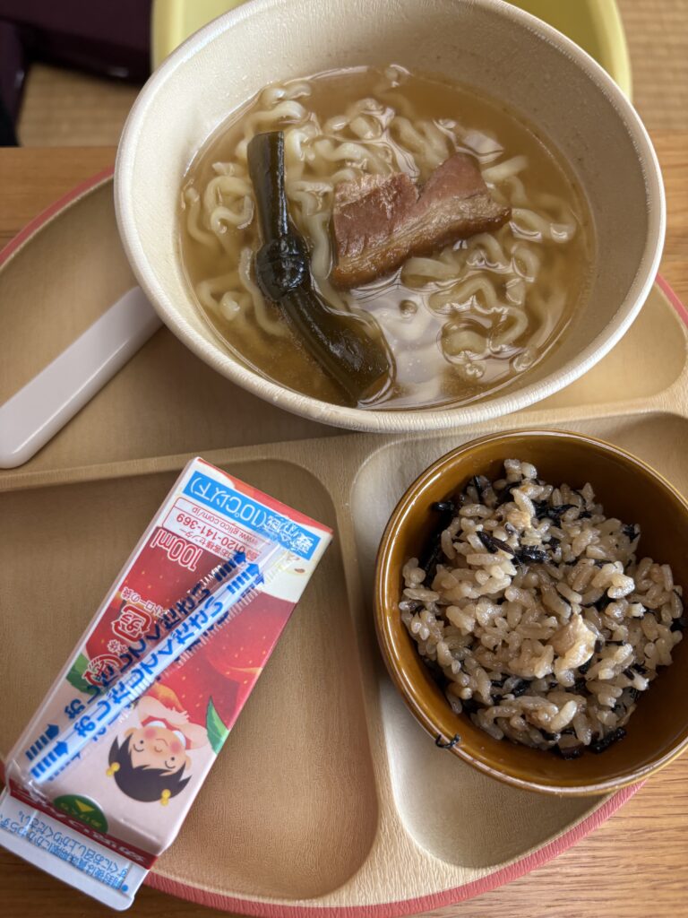 てぃーち 料理