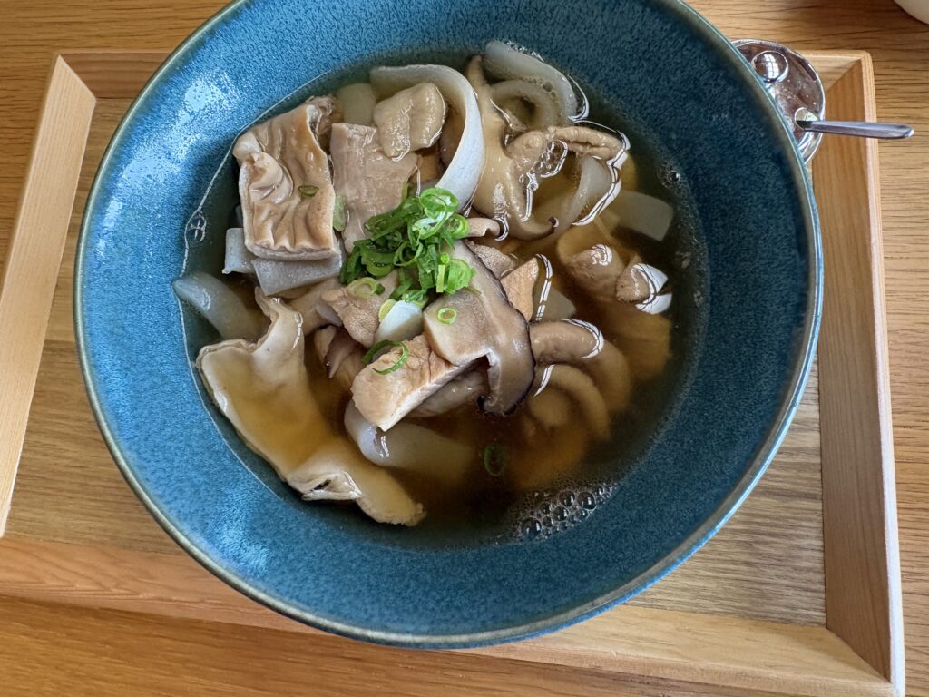 てぃーち 料理