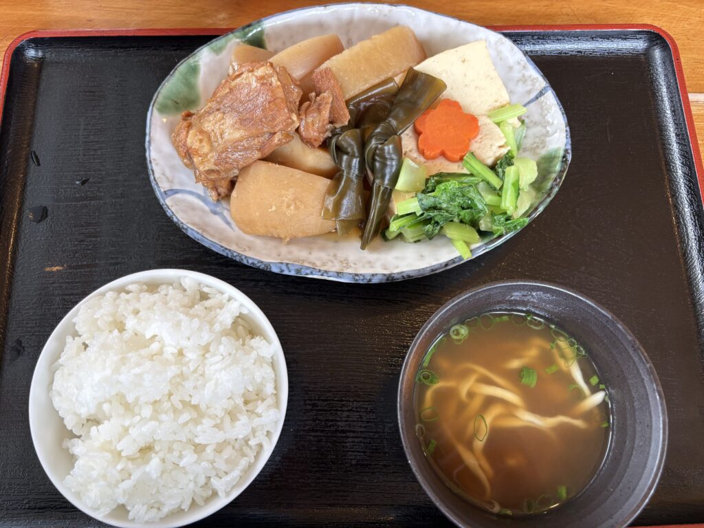 よね食堂 料理