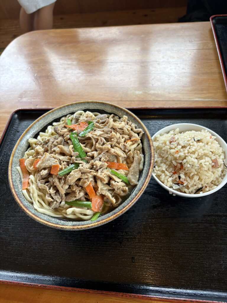 よね食堂 料理