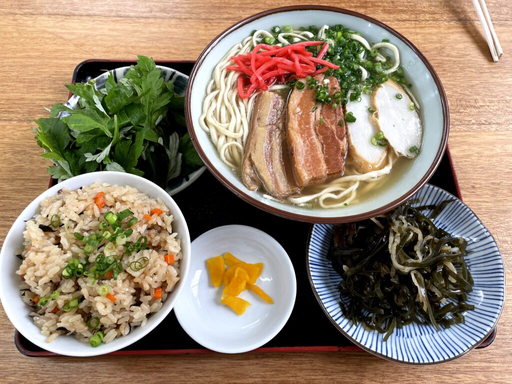 うみちか食堂 料理