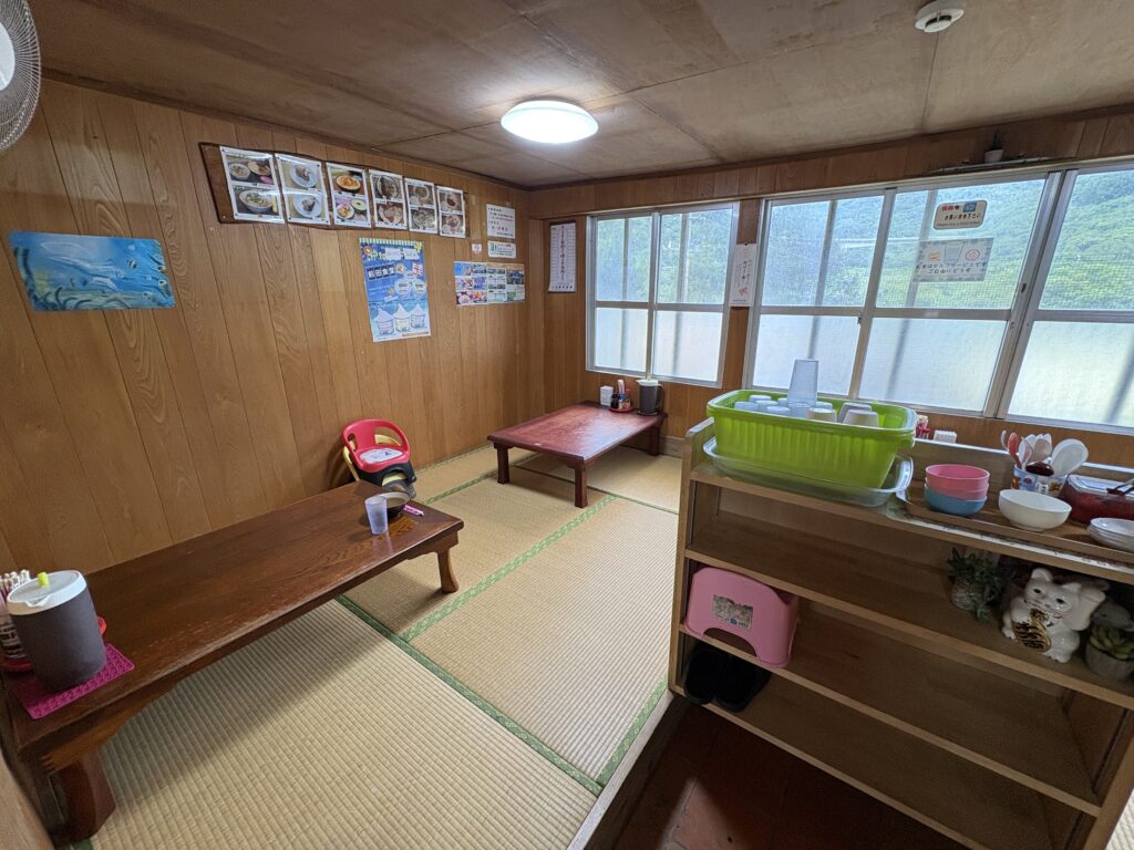 前田食堂 子連れに安心の座敷席