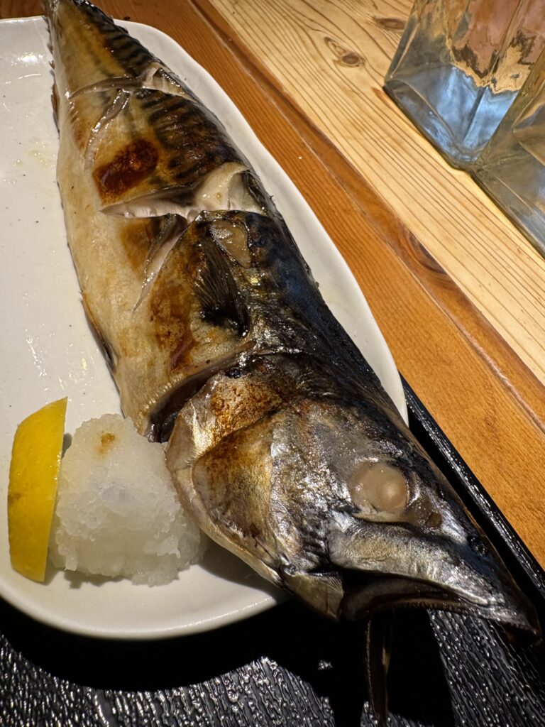 酒場しょくどう残心 焼き目が香ばしい魚定食