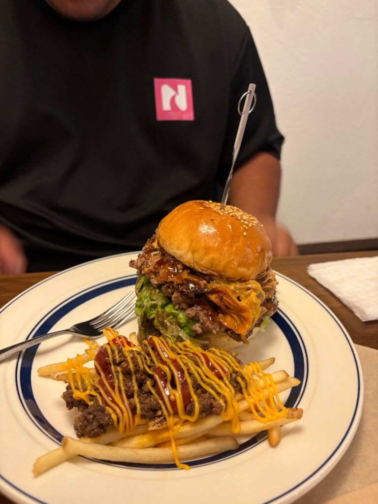 Burger's Time IMUAの絶品チリチーズフライ